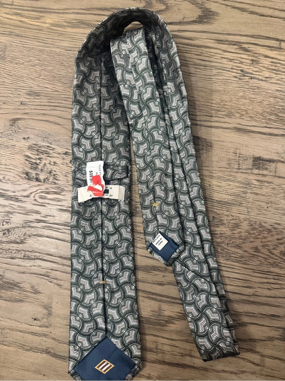 Joseph Abboud silk tie